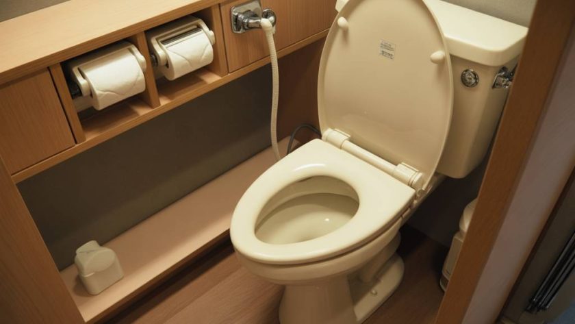 Changer un WC classique en WC japonais : guide d'installation et bienfaits au quotidien